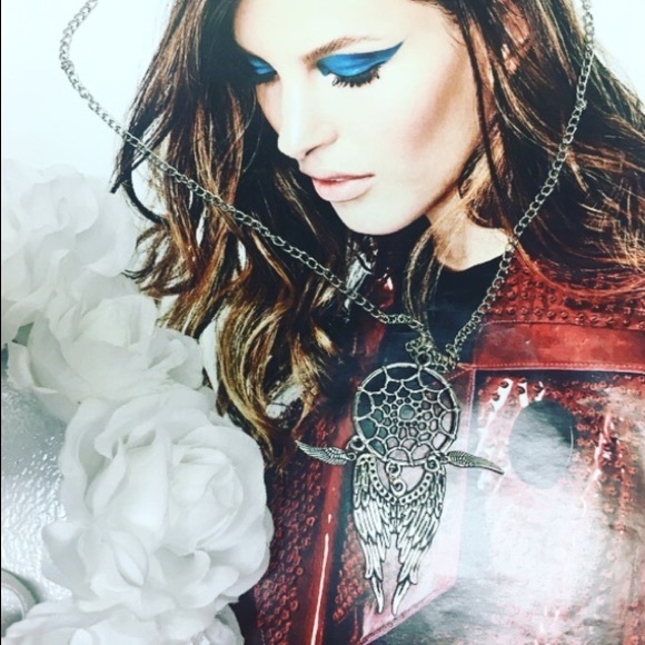 Dreamcatcher Angel Wings Necklace - Picture 3 of 4